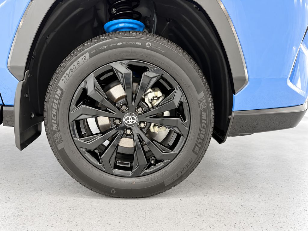 Photo 35 of this TOYOTA RAV4