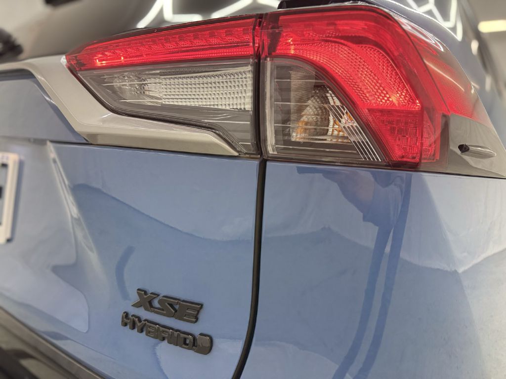 Photo 40 of this TOYOTA RAV4