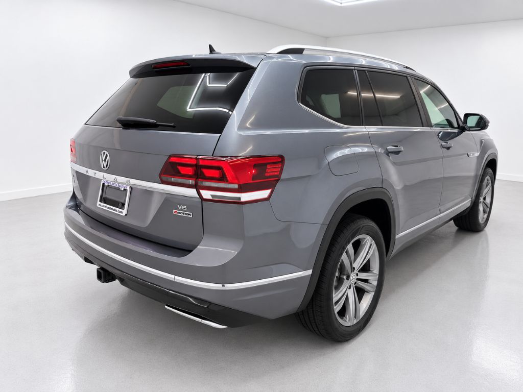 Photo 3 of this VOLKSWAGEN ATLAS