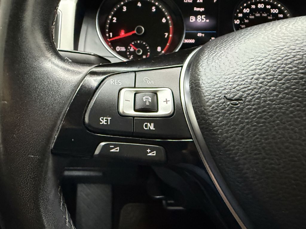 Photo 13 of this VOLKSWAGEN ATLAS