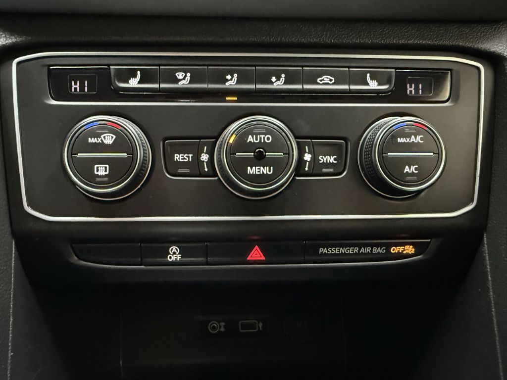 Photo 17 of this VOLKSWAGEN ATLAS
