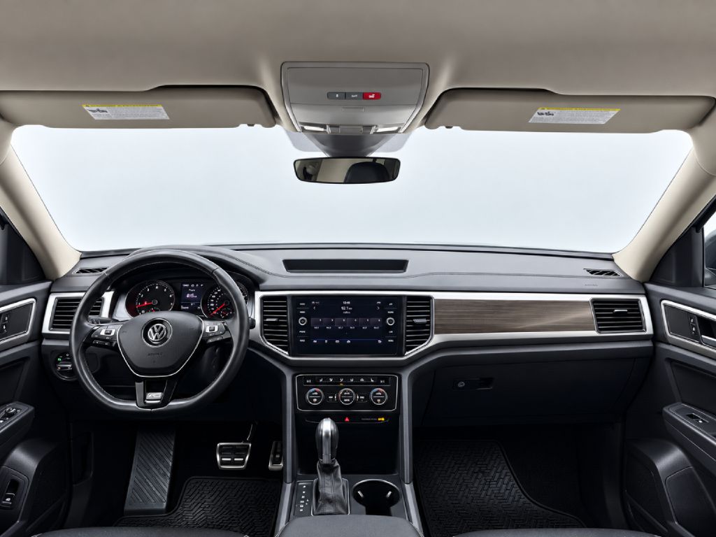 Photo 22 of this VOLKSWAGEN ATLAS