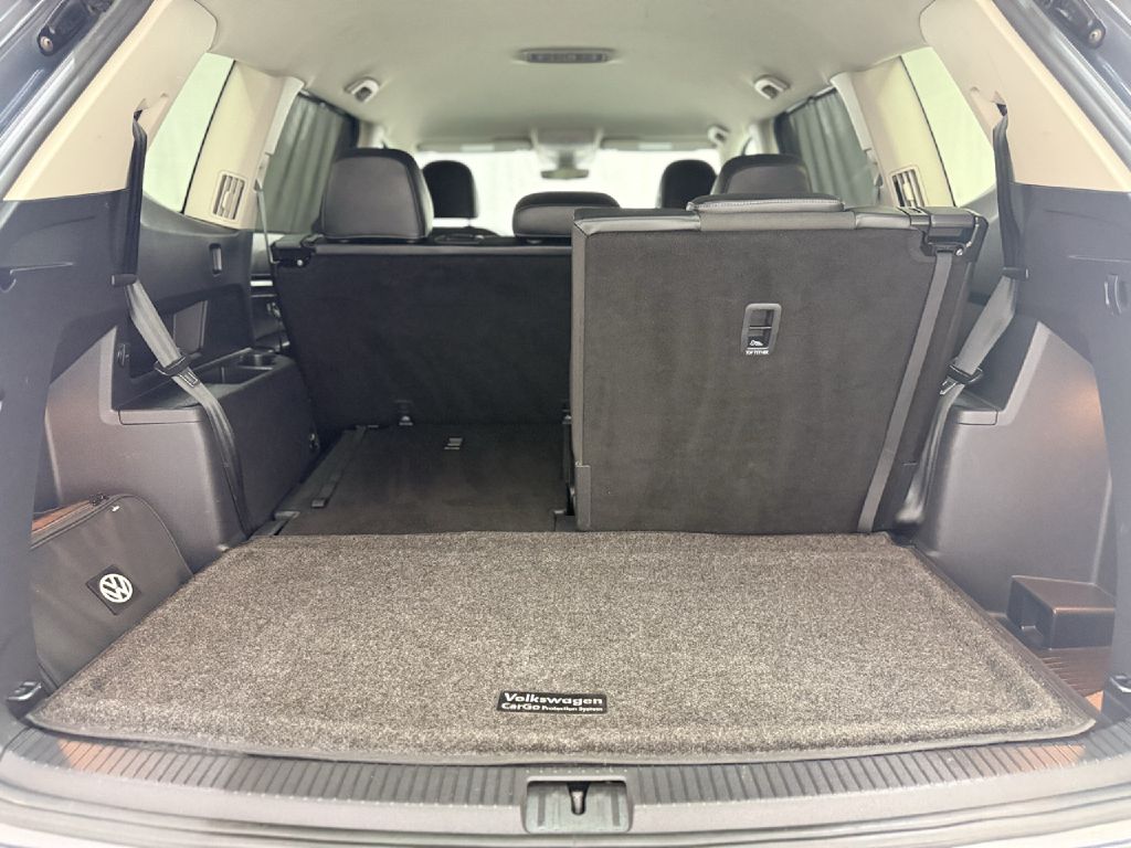 Photo 26 of this VOLKSWAGEN ATLAS