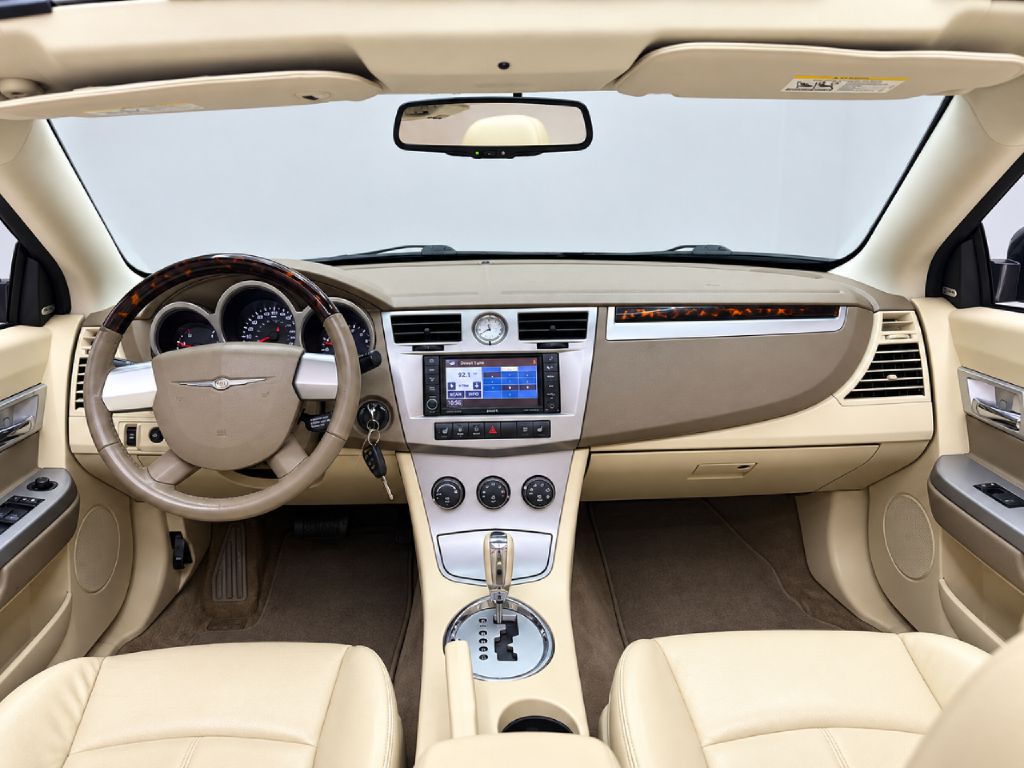 Photo 23 of this CHRYSLER SEBRING