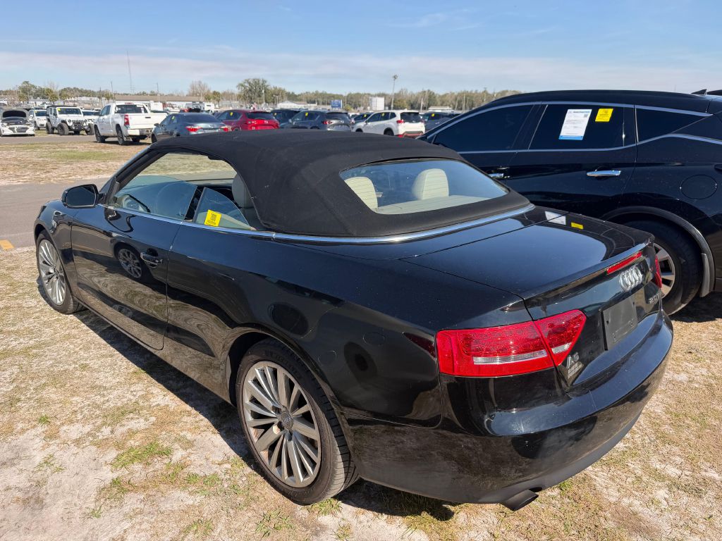 Photo 2 of this AUDI A5