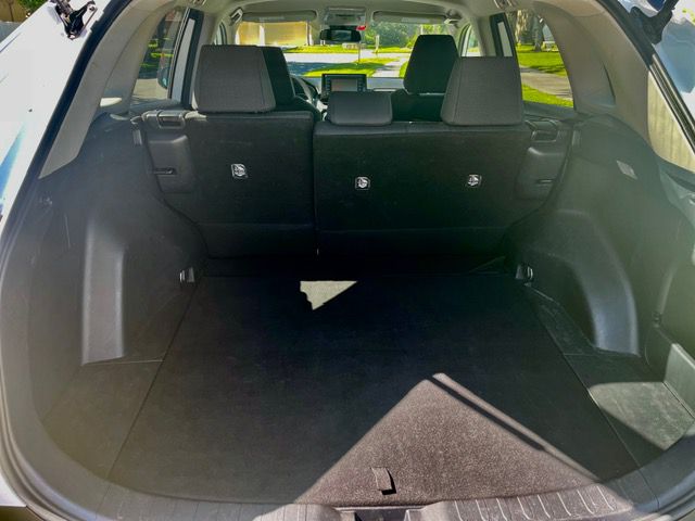 Photo 7 of this TOYOTA RAV4