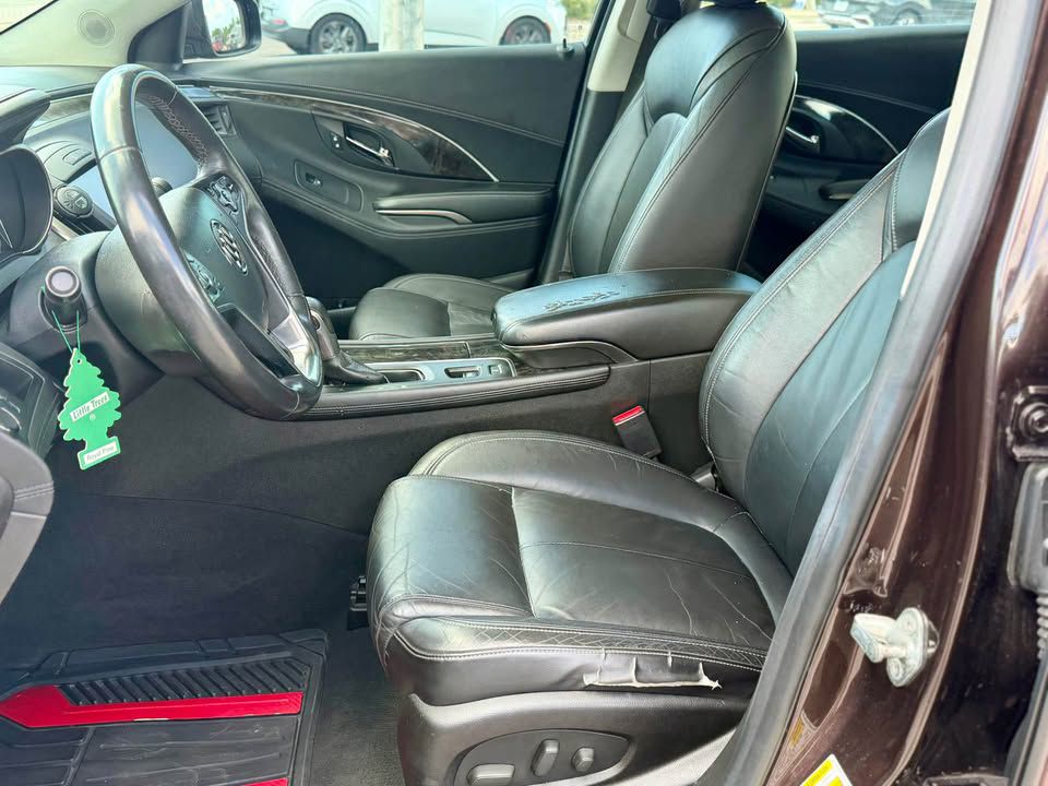 Photo 6 of this BUICK LACROSSE