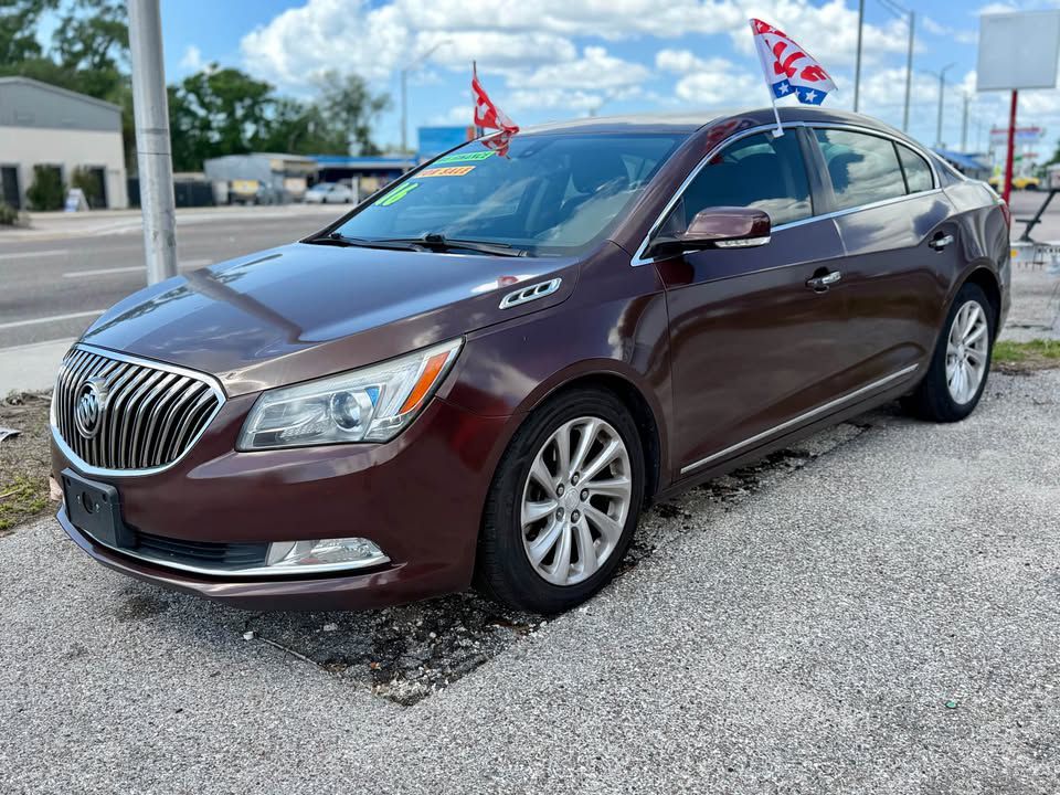 Photo 5 of this BUICK LACROSSE