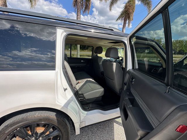 Photo 10 of this FORD FLEX