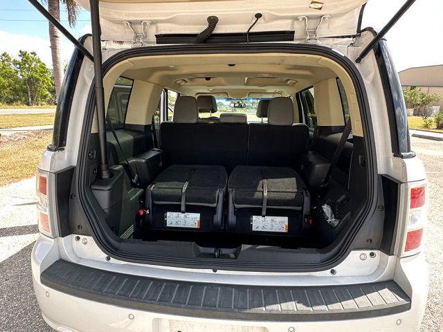 Photo 4 of this FORD FLEX