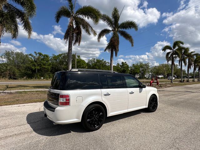 Photo 3 of this FORD FLEX