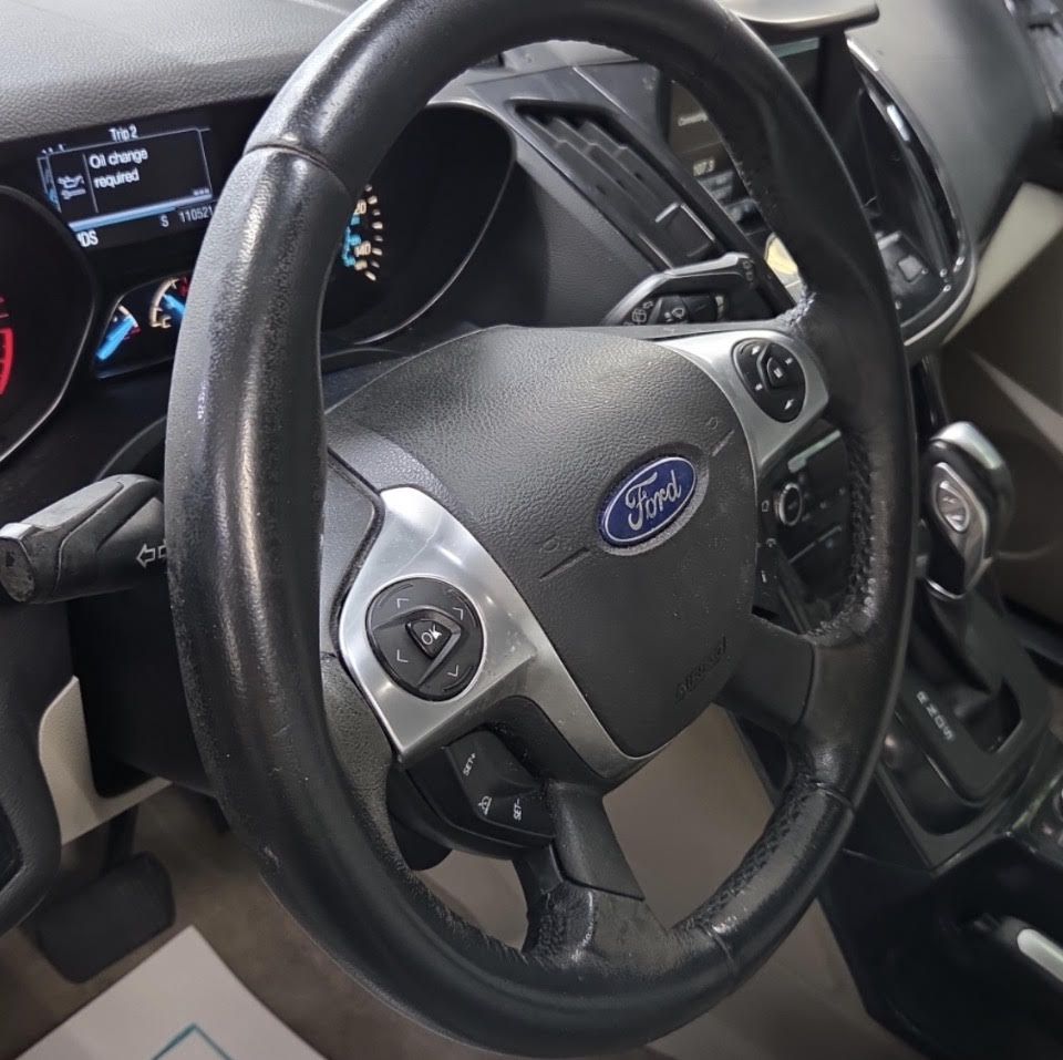 Photo 7 of this FORD ESCAPE