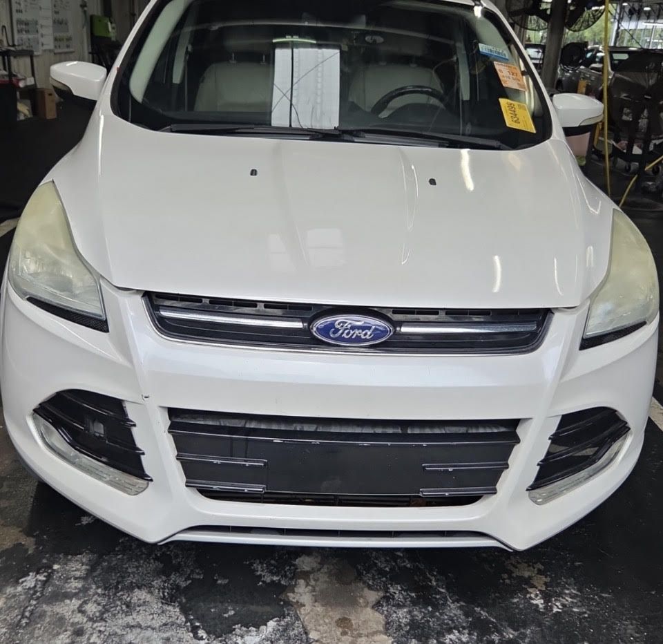 Photo 4 of this FORD ESCAPE