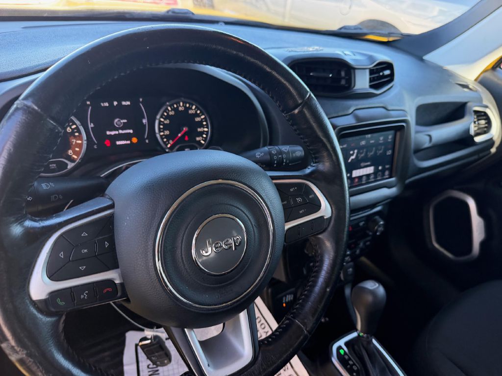 Photo 9 of this JEEP RENEGADE