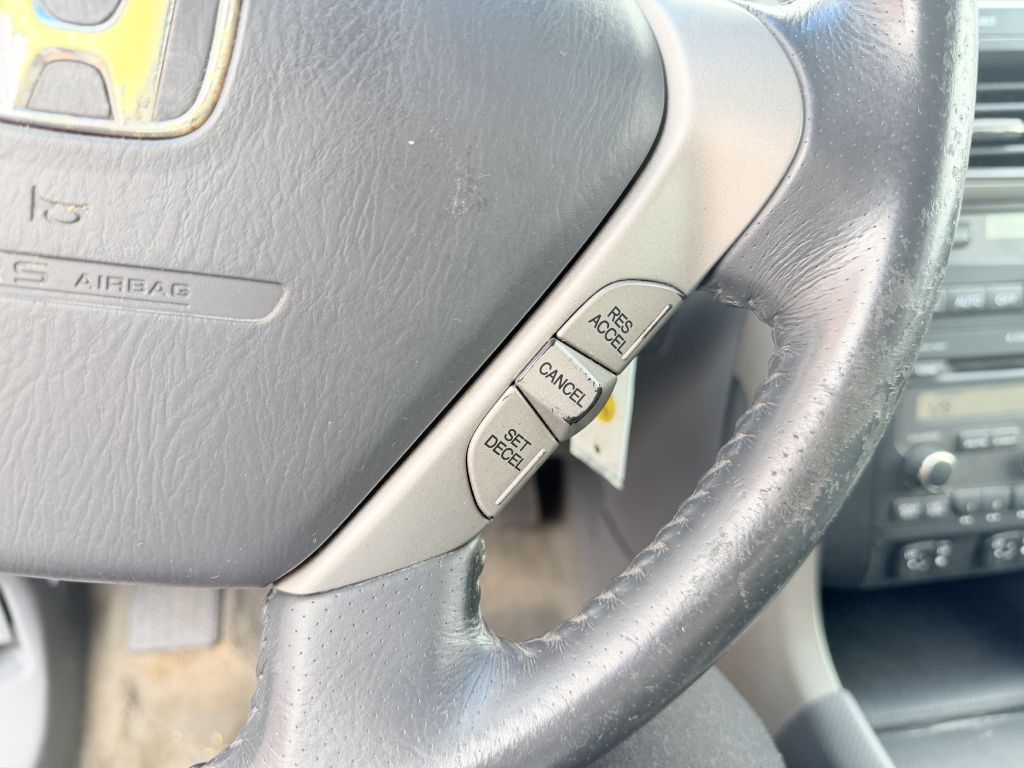 Photo 18 of this HONDA PILOT