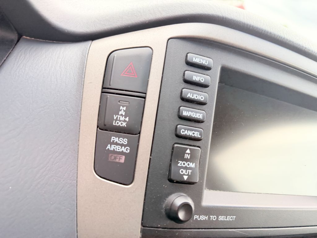 Photo 20 of this HONDA PILOT