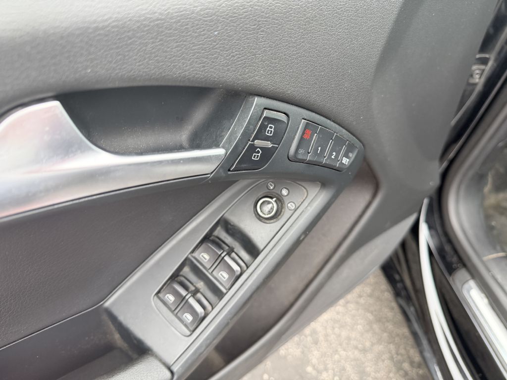 Photo 7 of this AUDI A5