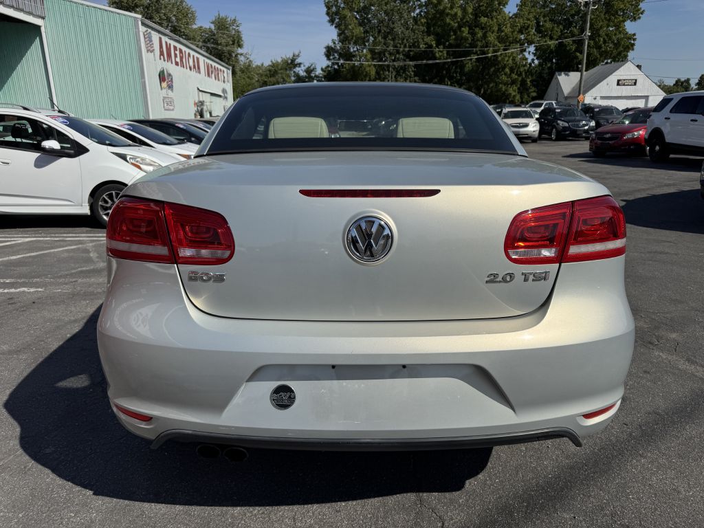 Photo 4 of this VOLKSWAGEN EOS
