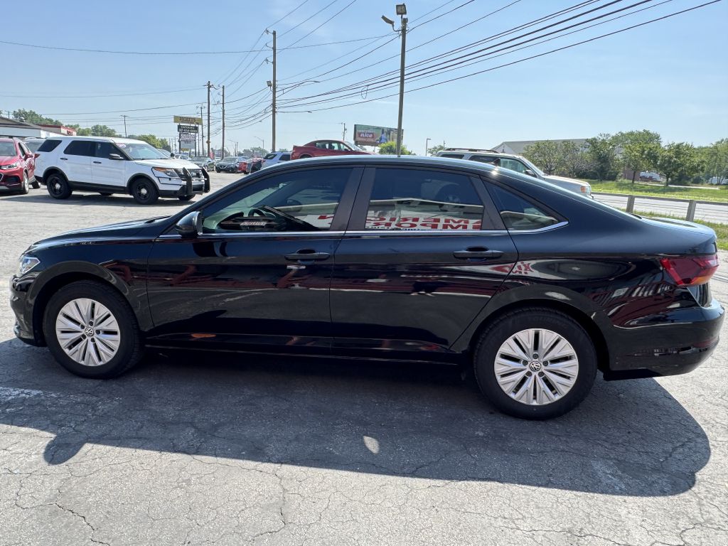 Photo 3 of this VOLKSWAGEN JETTA