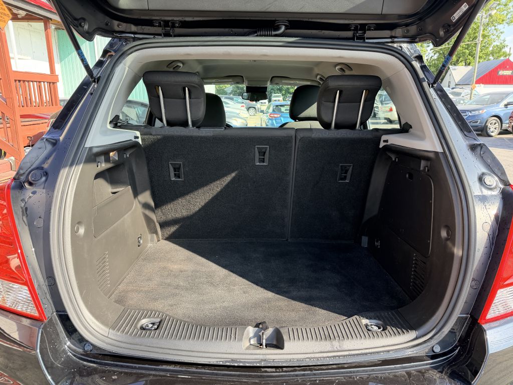 Photo 5 of this CHEVROLET TRAX