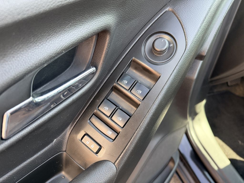 Photo 8 of this CHEVROLET TRAX
