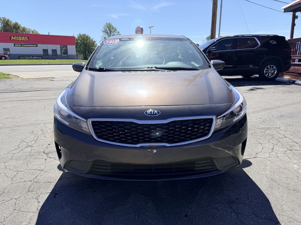 Photo 2 of this KIA FORTE