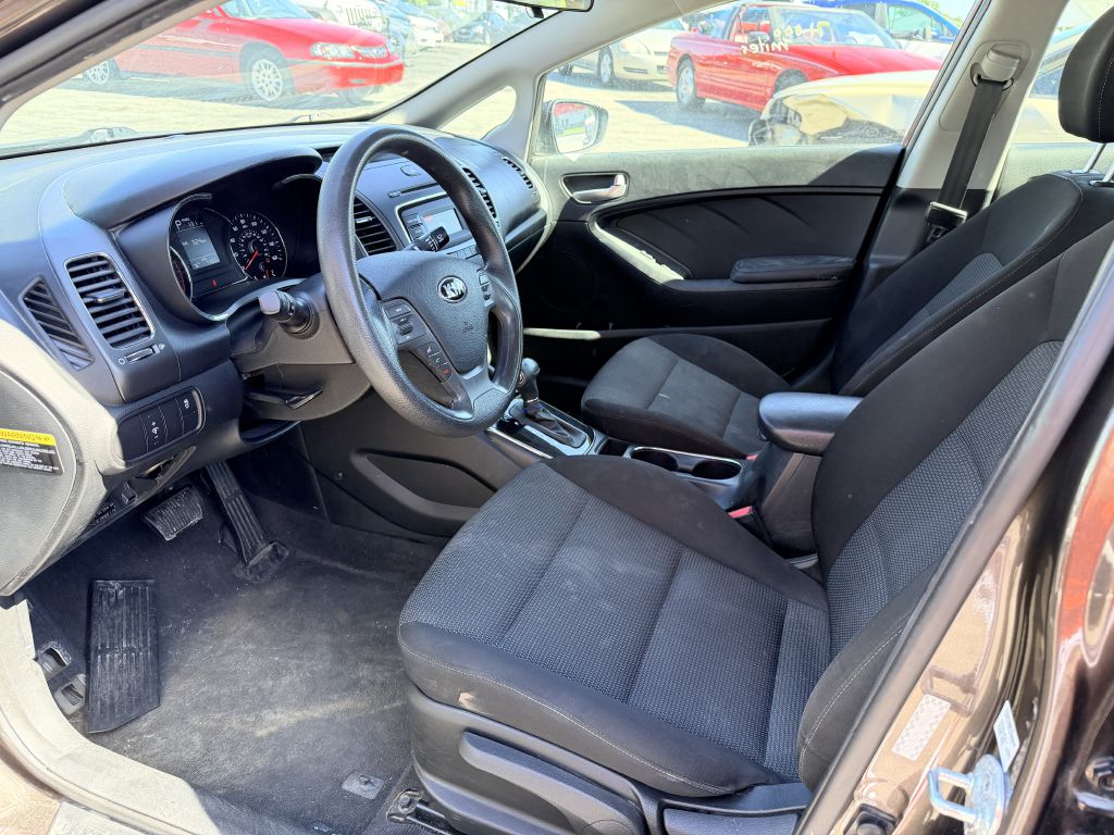 Photo 8 of this KIA FORTE