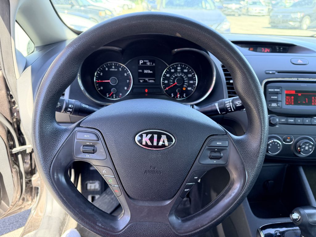 Photo 9 of this KIA FORTE