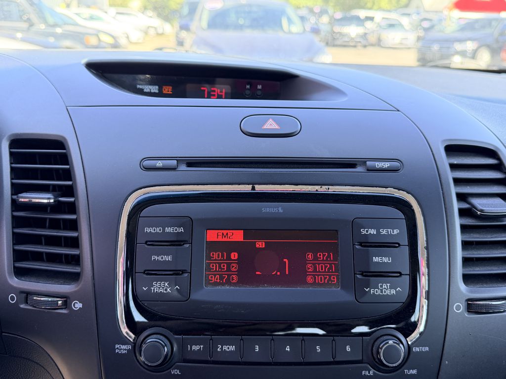 Photo 15 of this KIA FORTE