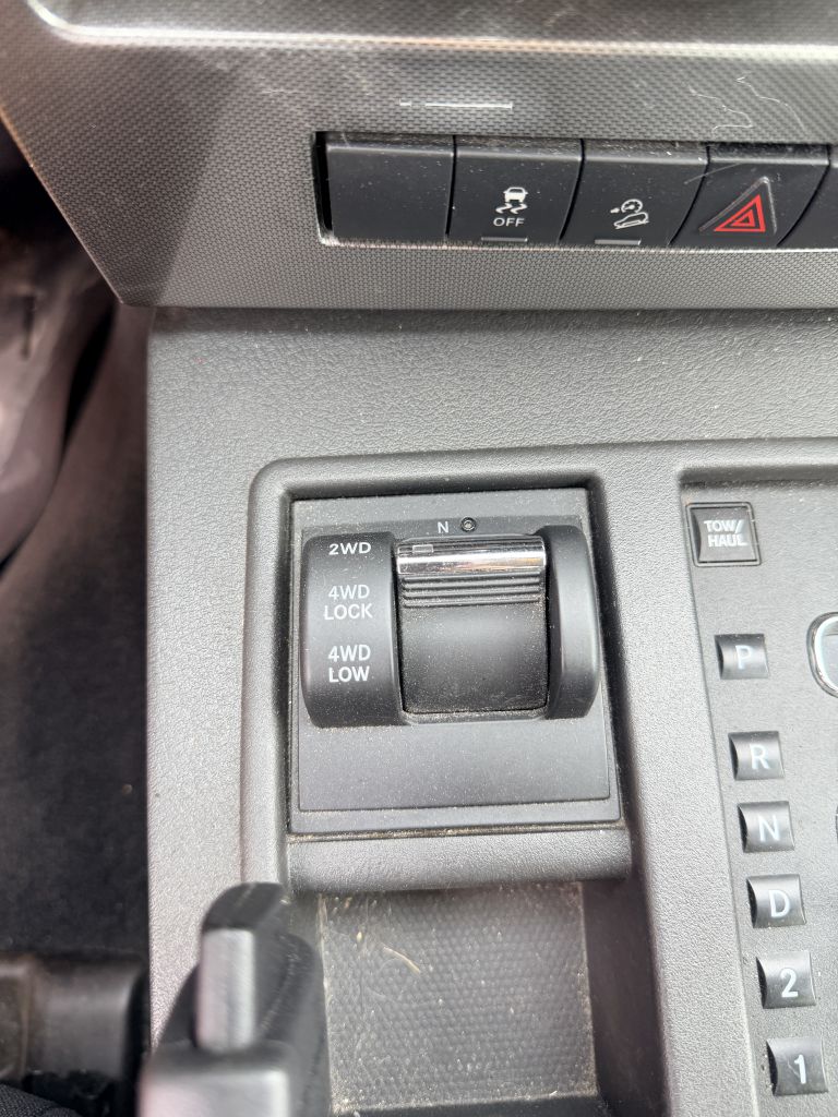 Photo 18 of this JEEP LIBERTY