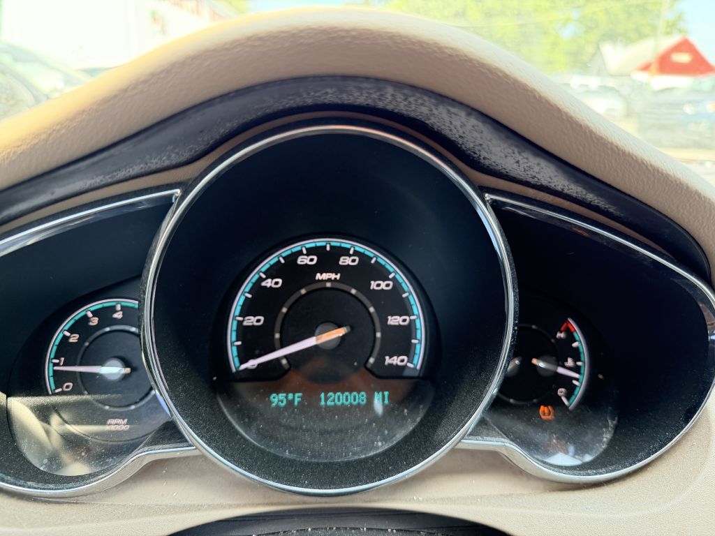 Photo 13 of this CHEVROLET MALIBU