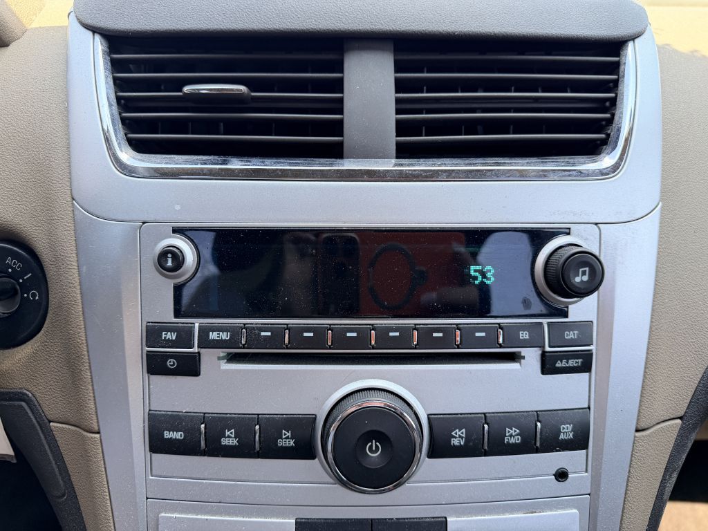 Photo 14 of this CHEVROLET MALIBU