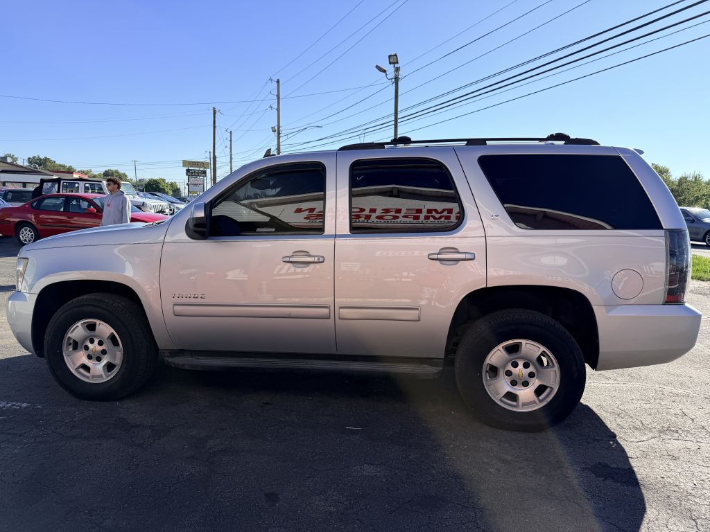 Photo 3 of this CHEVROLET TAHOE