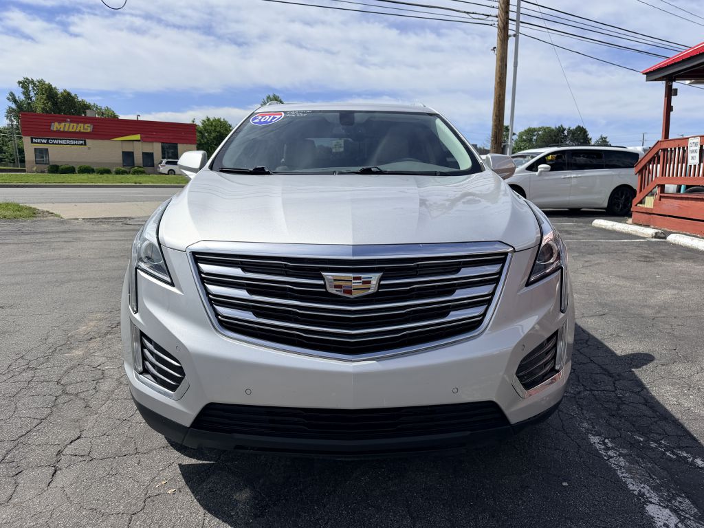 Photo 2 of this CADILLAC XT5