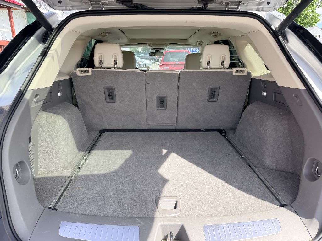 Photo 5 of this CADILLAC XT5