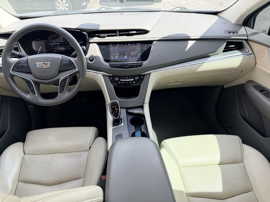 Photo 7 of this CADILLAC XT5