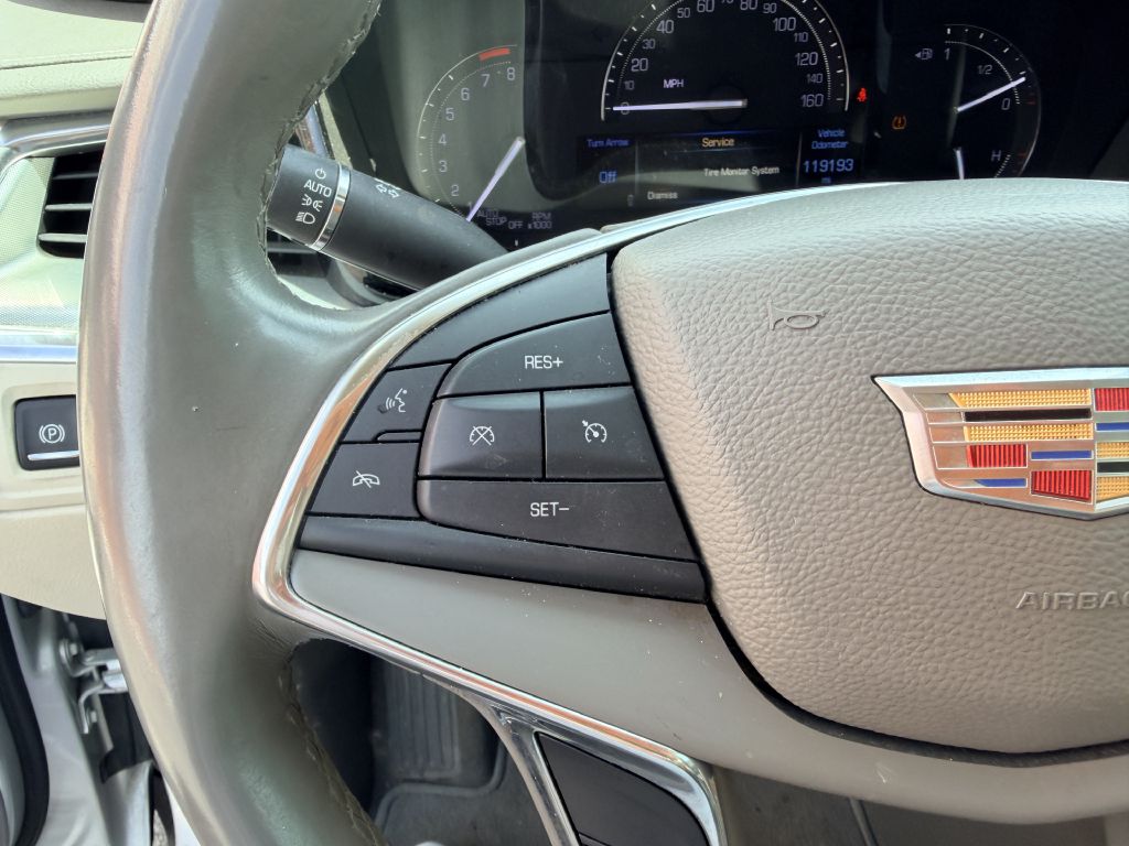 Photo 14 of this CADILLAC XT5