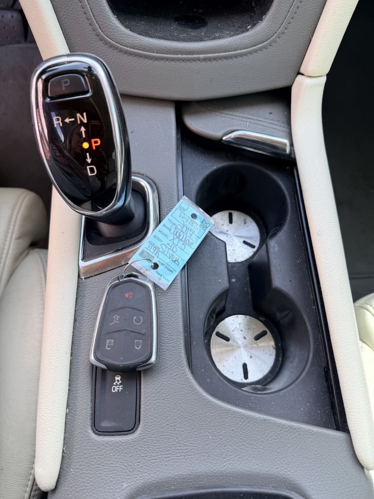 Photo 19 of this CADILLAC XT5