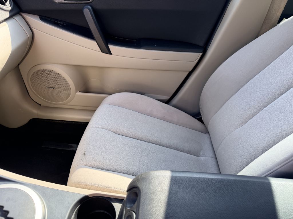 Photo 12 of this MAZDA CX-7