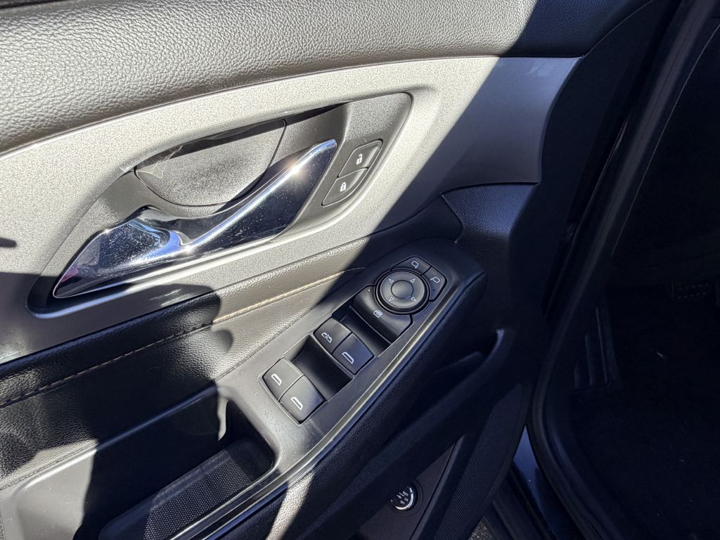 Photo 10 of this CHEVROLET TRAVERSE