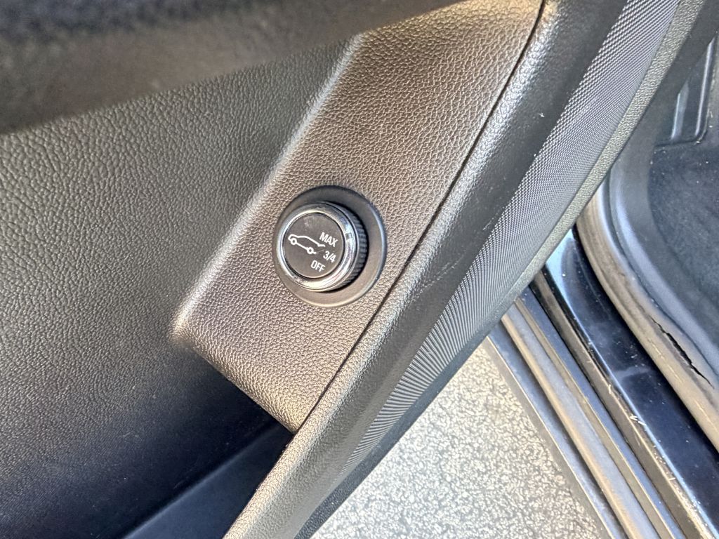 Photo 11 of this CHEVROLET TRAVERSE