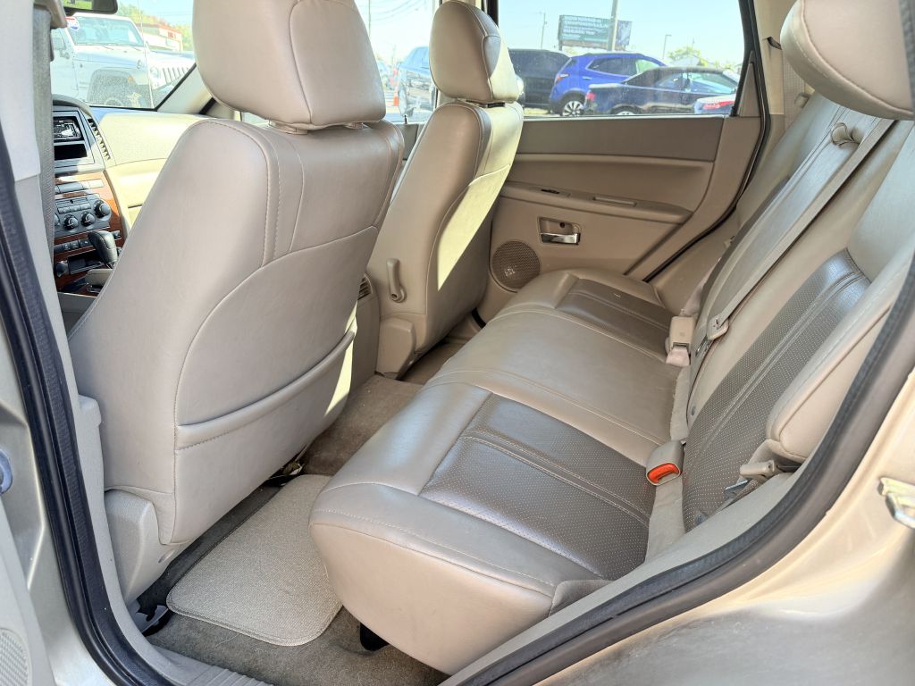 Photo 5 of this JEEP GRAND CHEROKEE