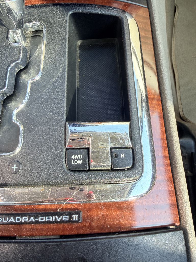 Photo 19 of this JEEP GRAND CHEROKEE