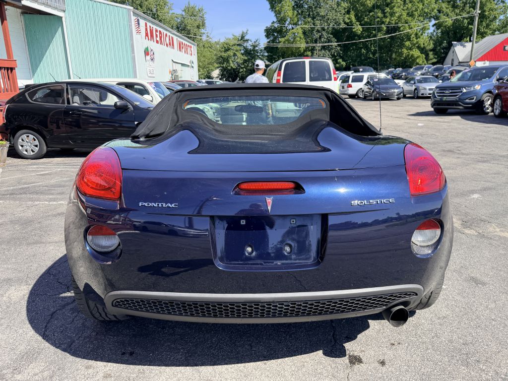 Photo 4 of this PONTIAC SOLSTICE