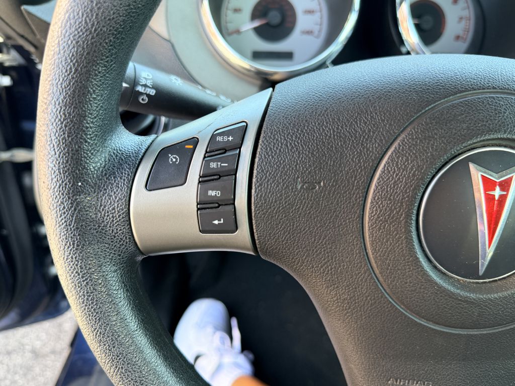 Photo 11 of this PONTIAC SOLSTICE