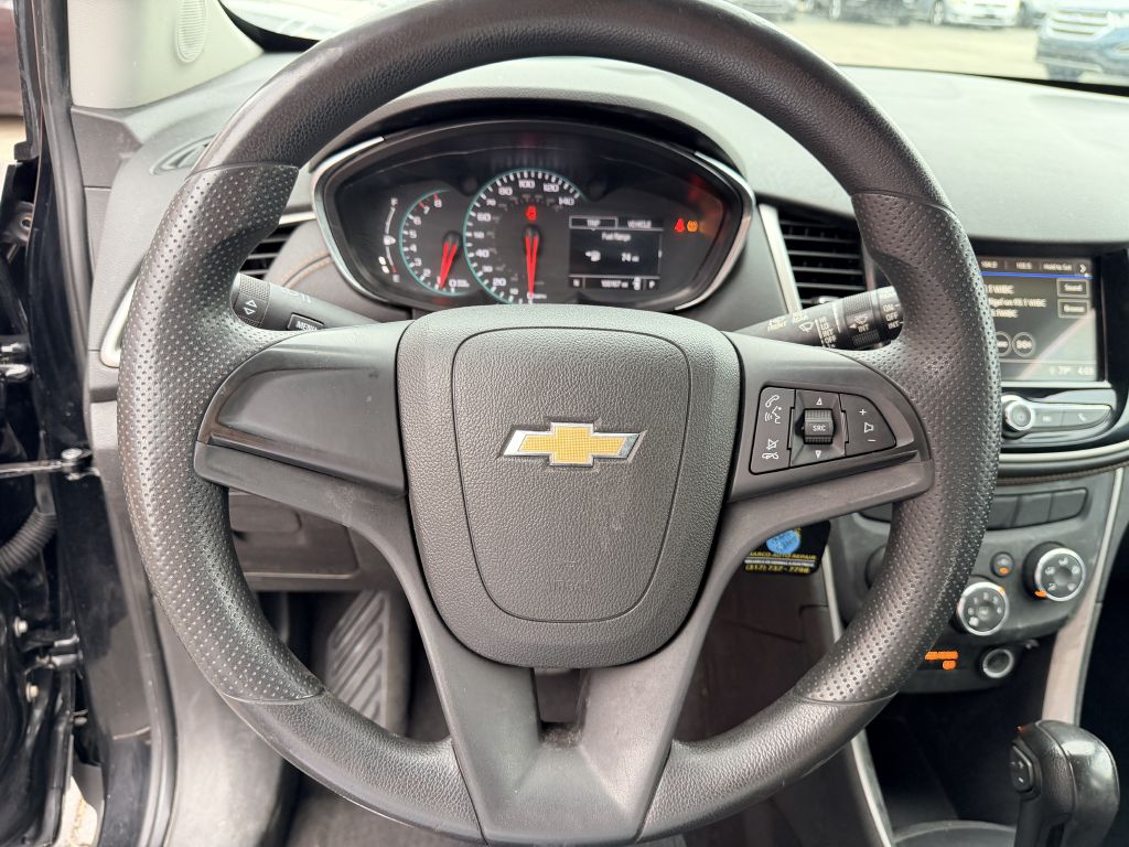 Photo 9 of this CHEVROLET TRAX