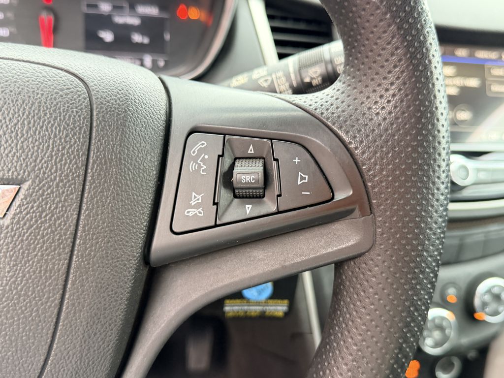 Photo 14 of this CHEVROLET TRAX