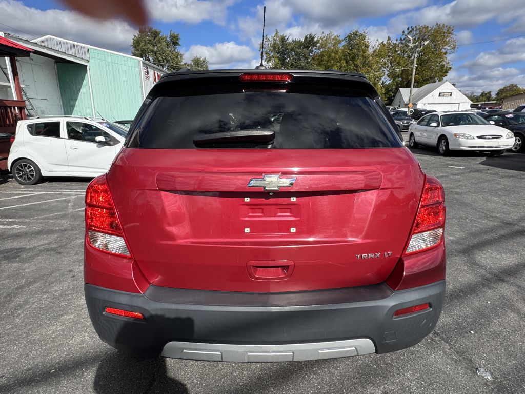 Photo 4 of this CHEVROLET TRAX