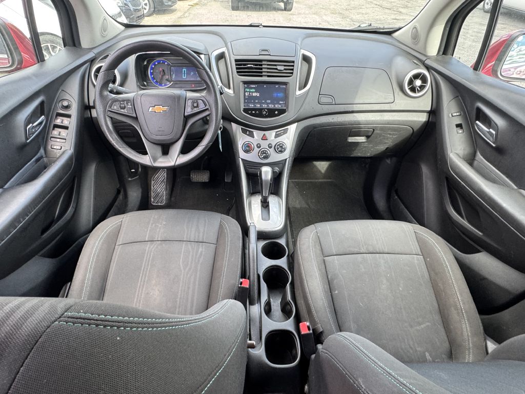 Photo 7 of this CHEVROLET TRAX