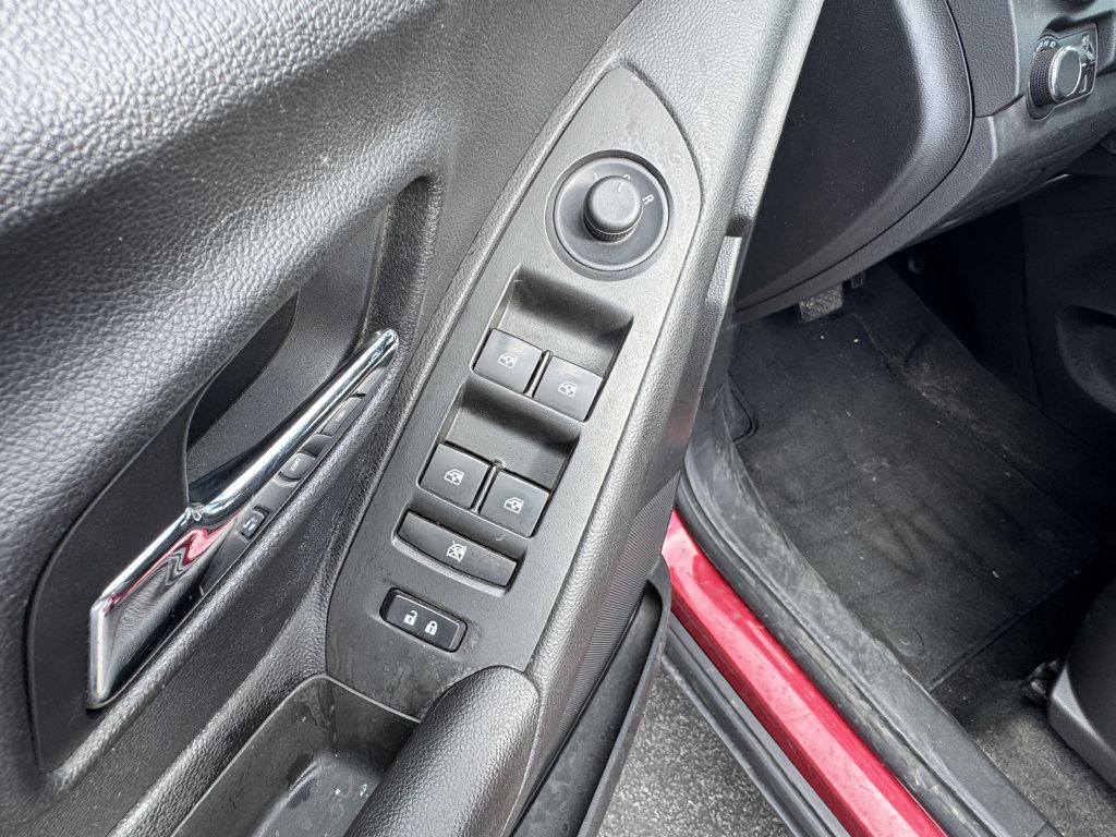 Photo 9 of this CHEVROLET TRAX
